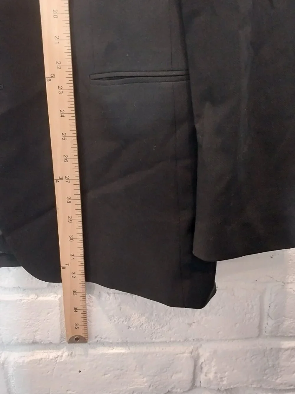 Vintage Hugo Boss Sport Coat 44R Solid Black 100% Virgin Wool Blazer Made in USA